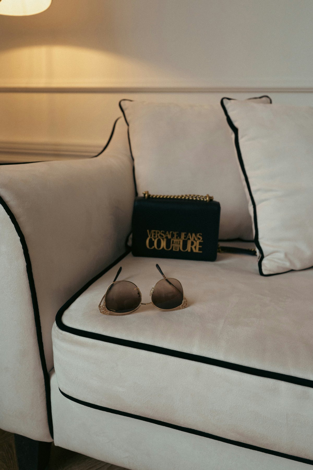 Versace at Outlet Prices: Bold Design Without the Boutique Markup