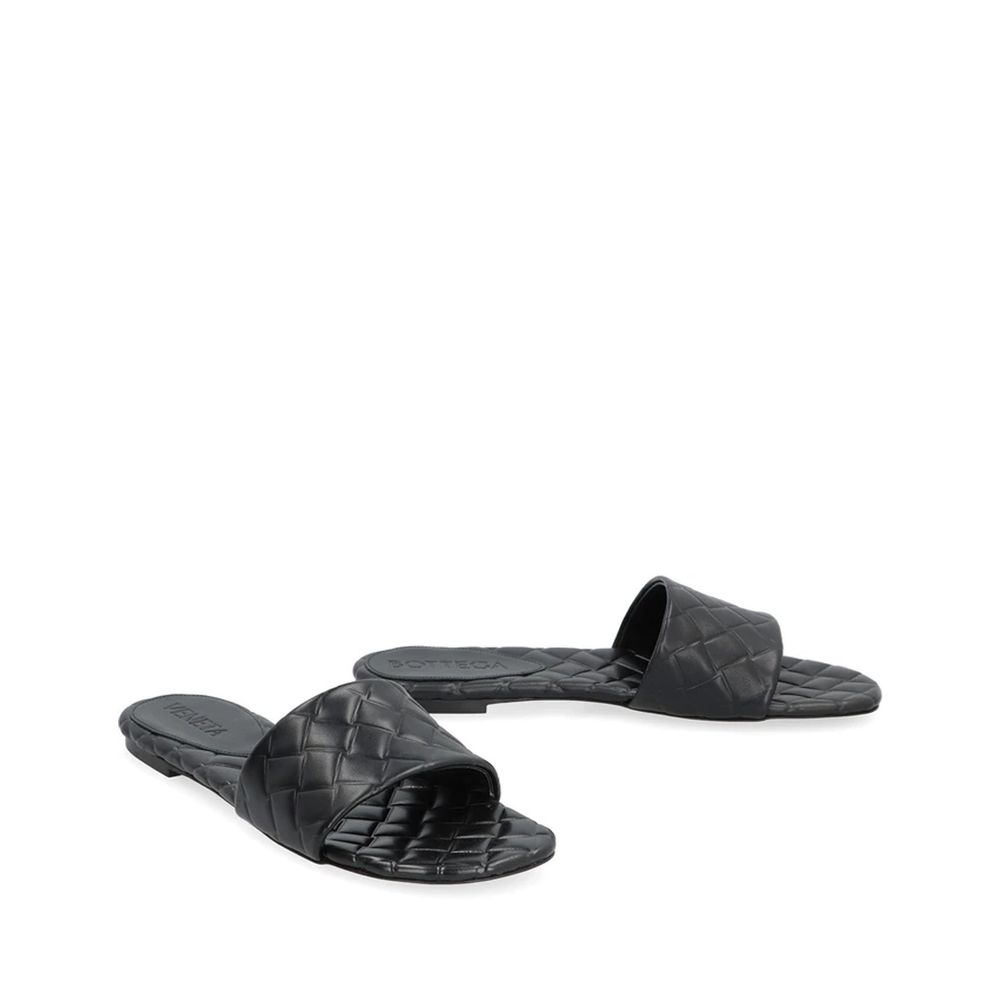 Schwarze Lammleder-Mules