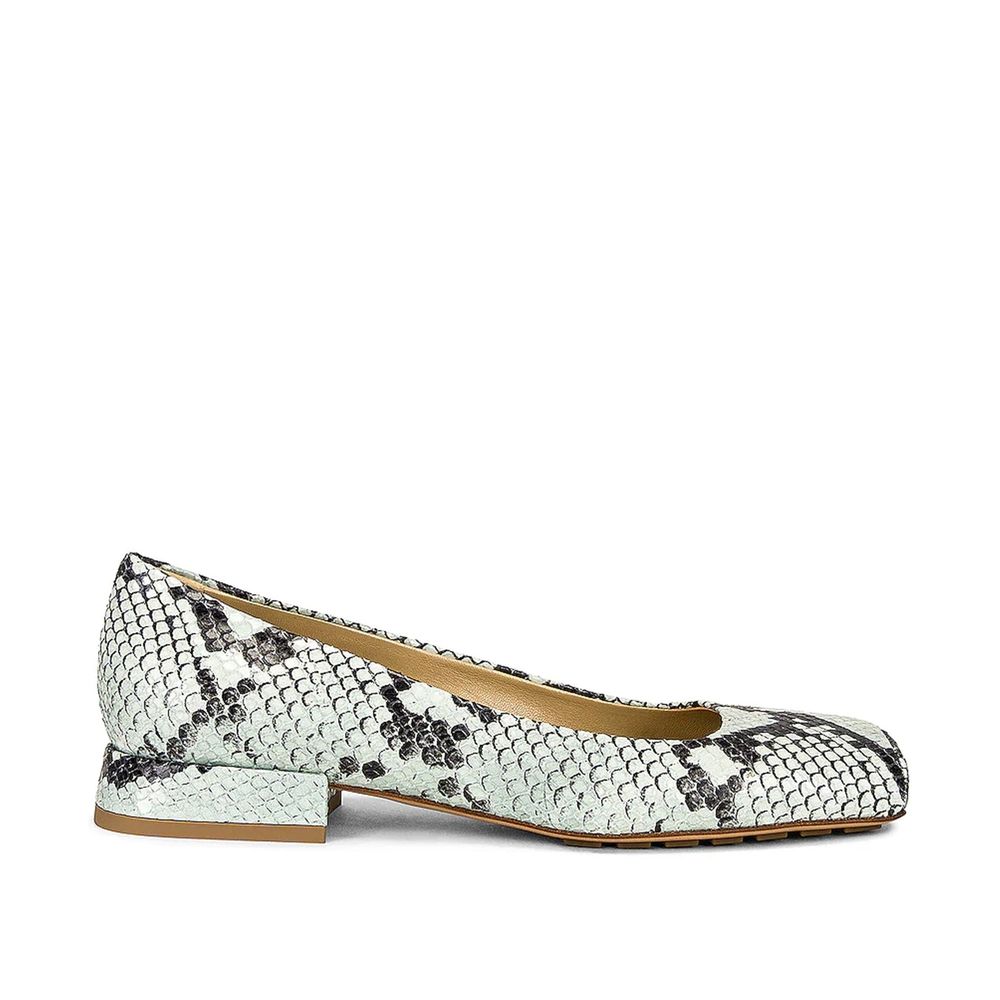 Zweifarbige Leder-Ballerinas mit Python-Effekt