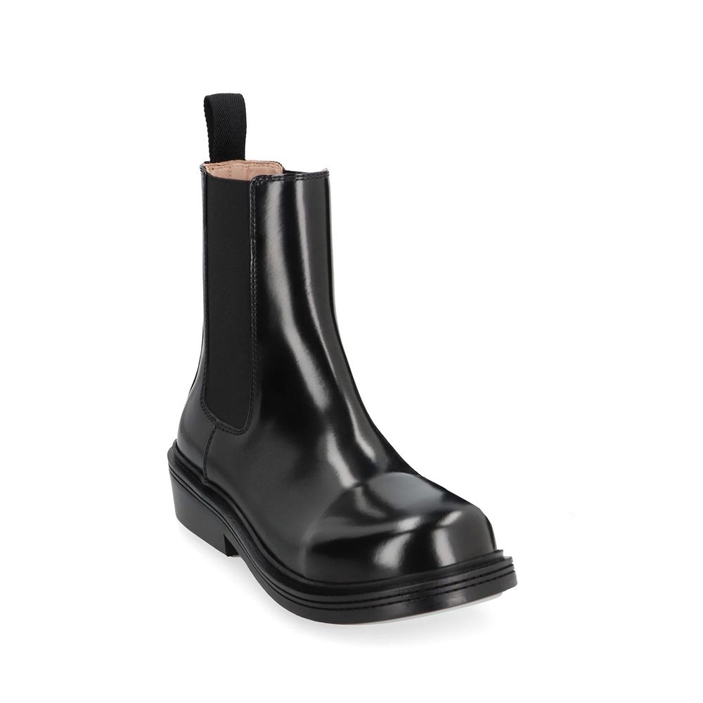 Schwarze Leder-Stiefeletten mit elastischen Einsätzen