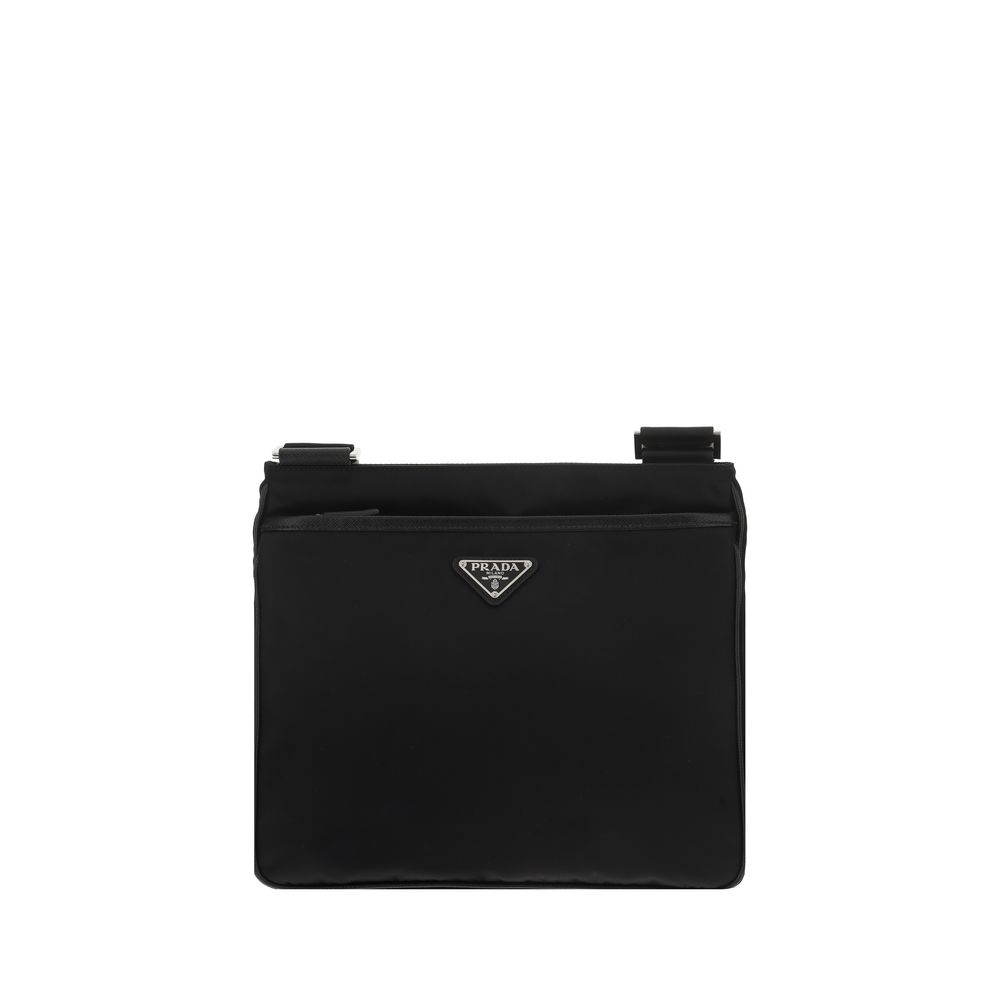 Schwarze Kunstleder-Schultertasche mit verstellbarem Trageriemen