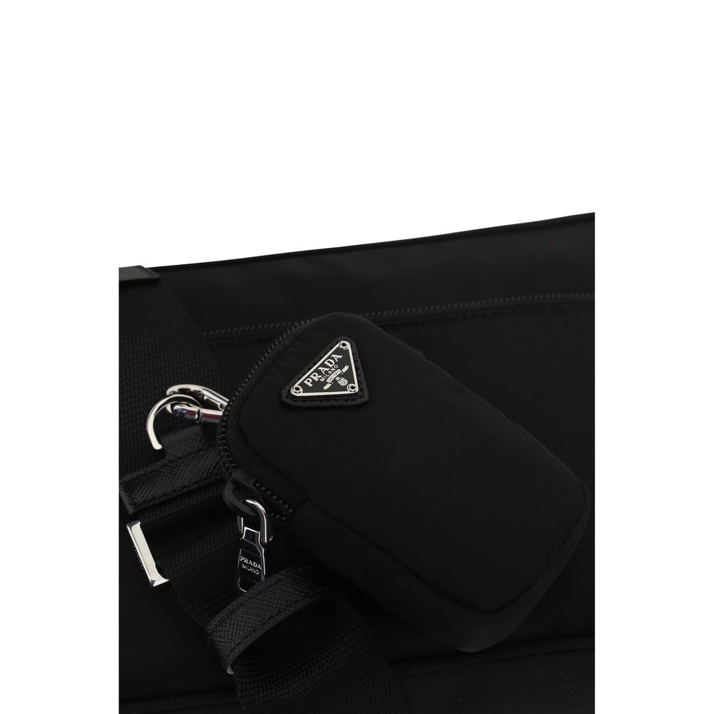 Schwarze Prada-Schultertasche aus Nylon