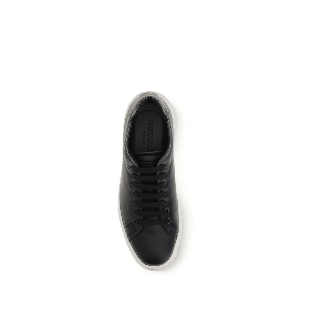 Schwarze Low-Top-Sneaker aus Leder mit Jacquard-Details
