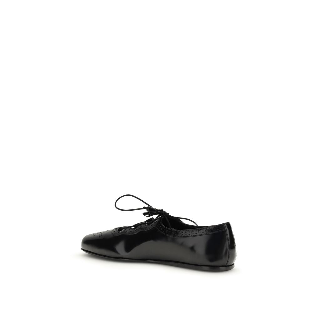 Schwarze Ballerinas aus Leder mit Ghillie-Brogue-Detail