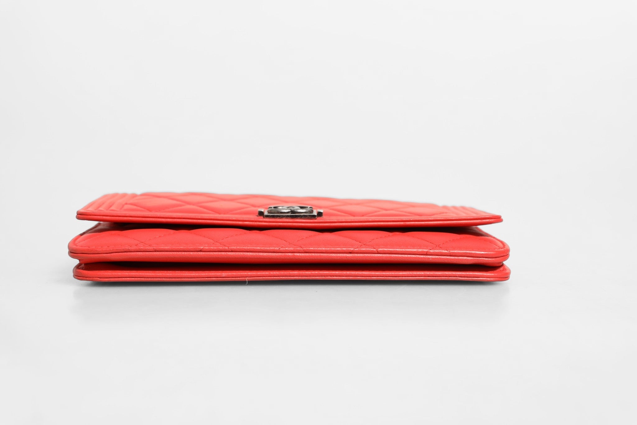Chanel Boy Wallet on Chain rotes Lammleder