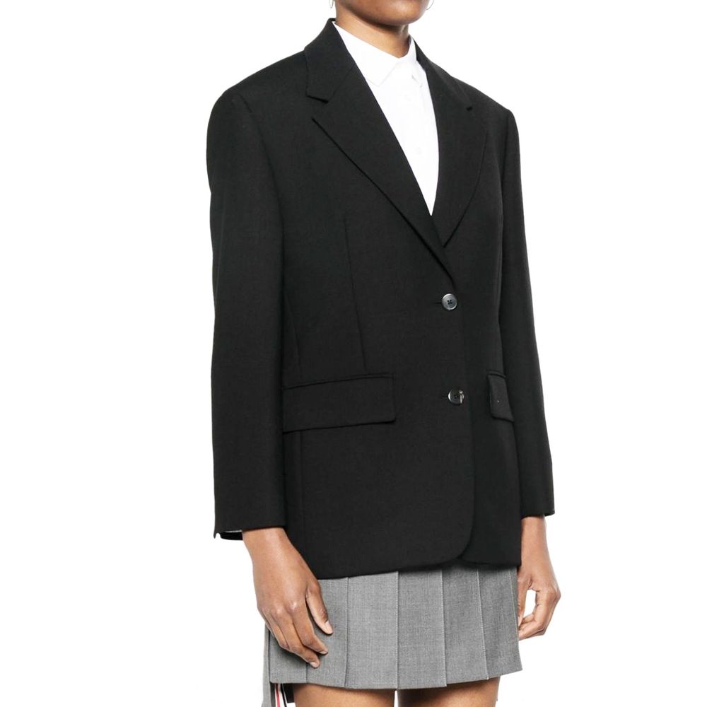 Schwarzer Wollblazer mit fallendem Revers