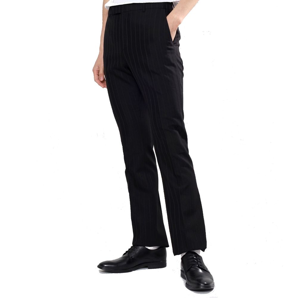 Schwarze ausgestellte Hose aus Wolle mit Taschen