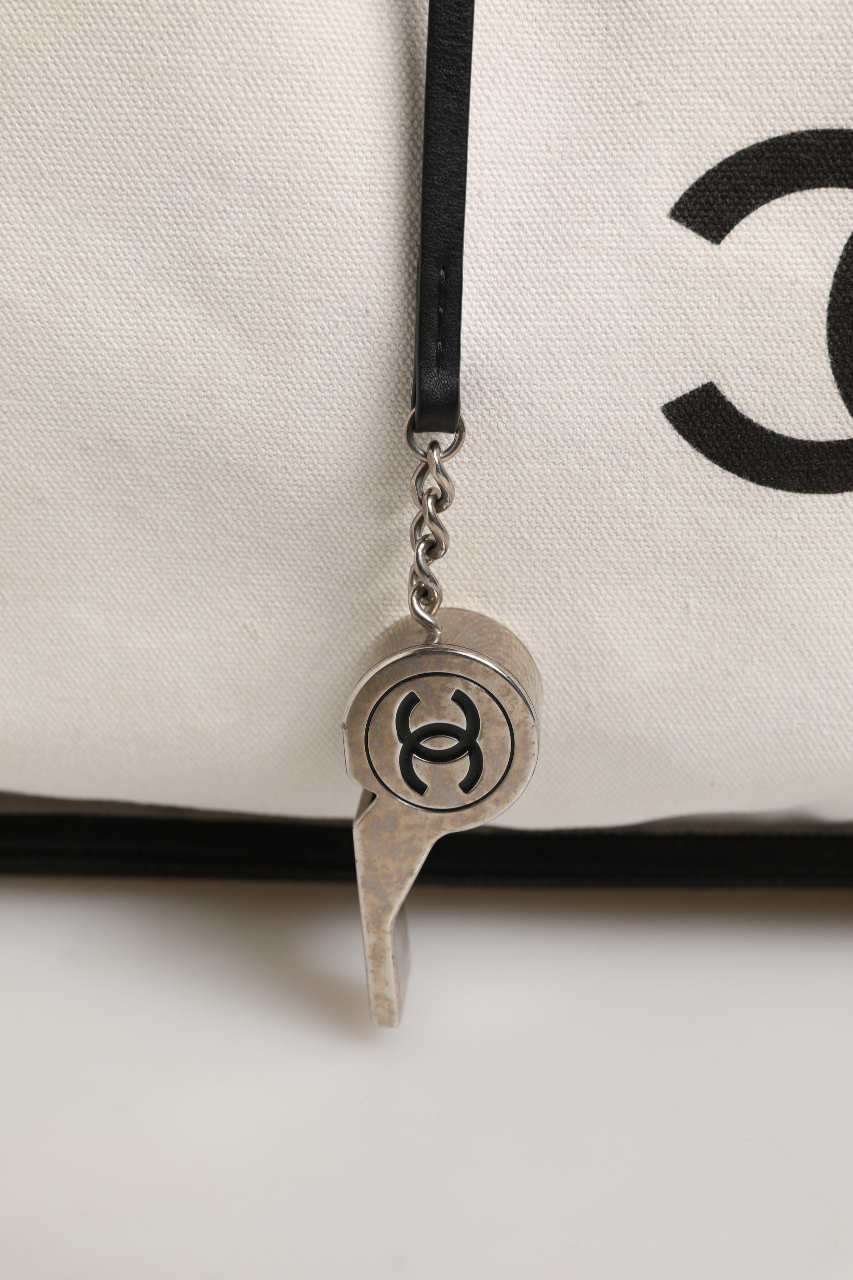 Chanel Damen First Shopper-Tasche aus weißem und schwarzem Canvas