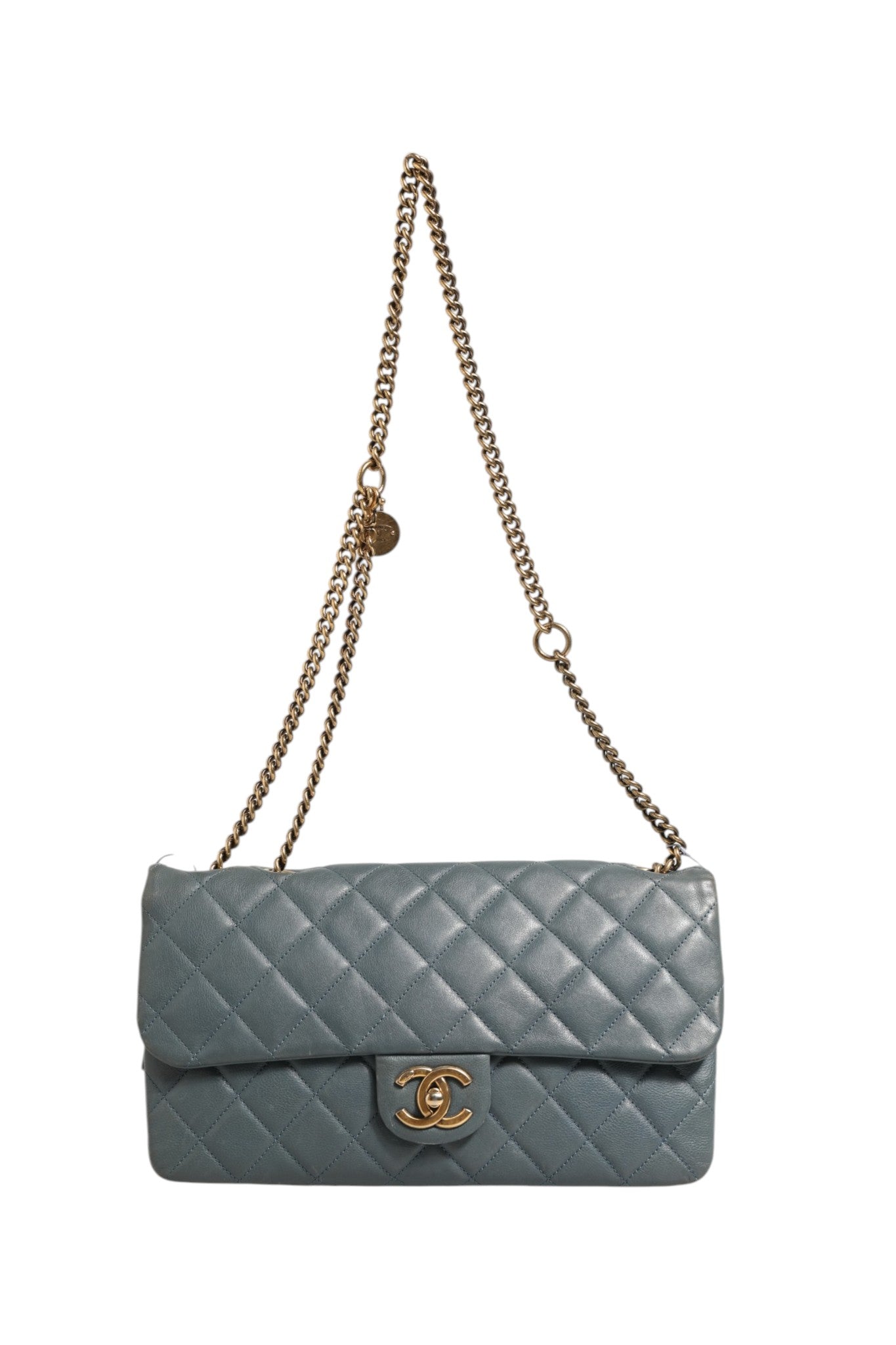 Blaue gesteppte Leder-Schultertasche mit Klappe und Kronen-Detail