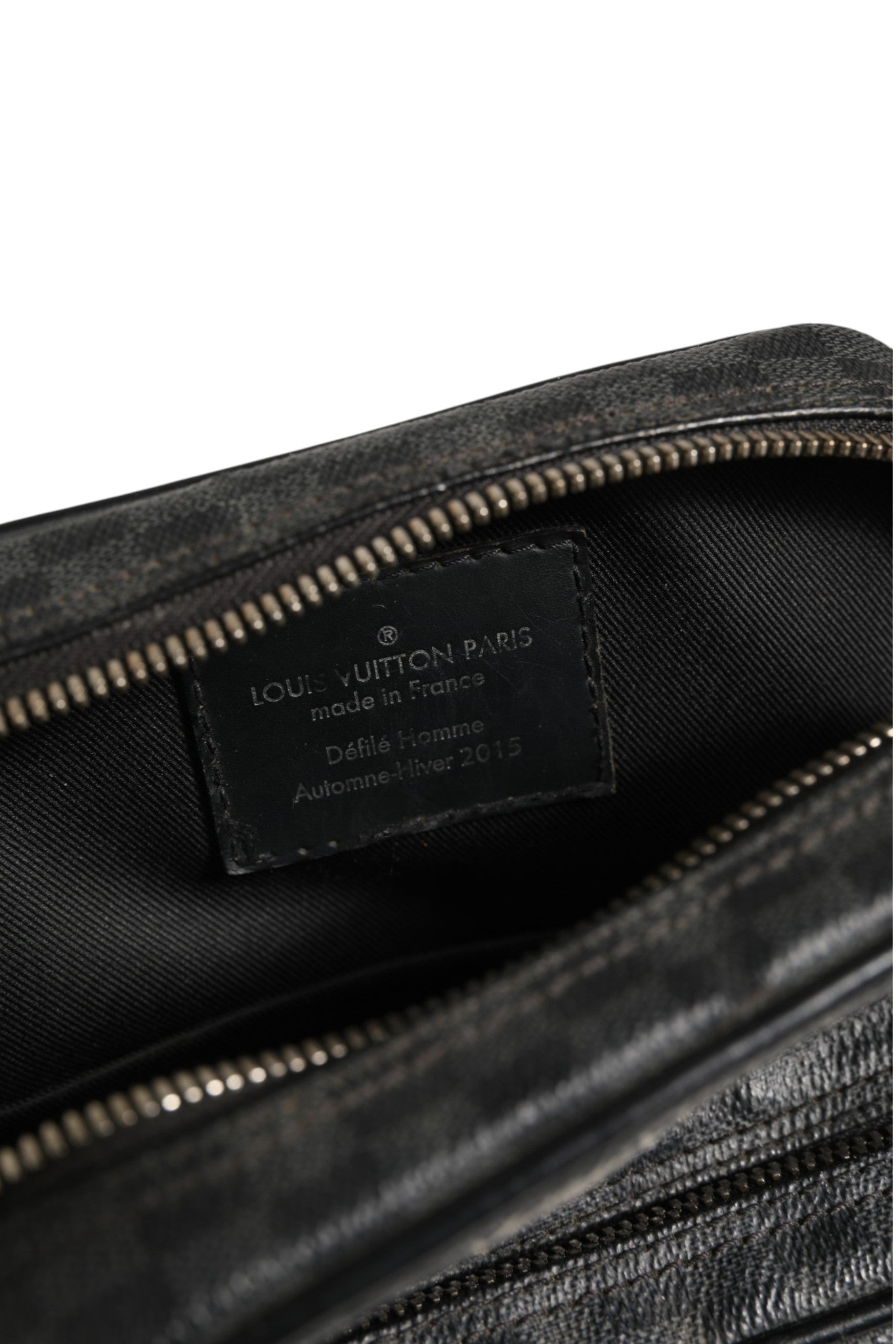 Schwarze Umhängetasche aus Leder mit Damier Graphite und Christopher Nemeth