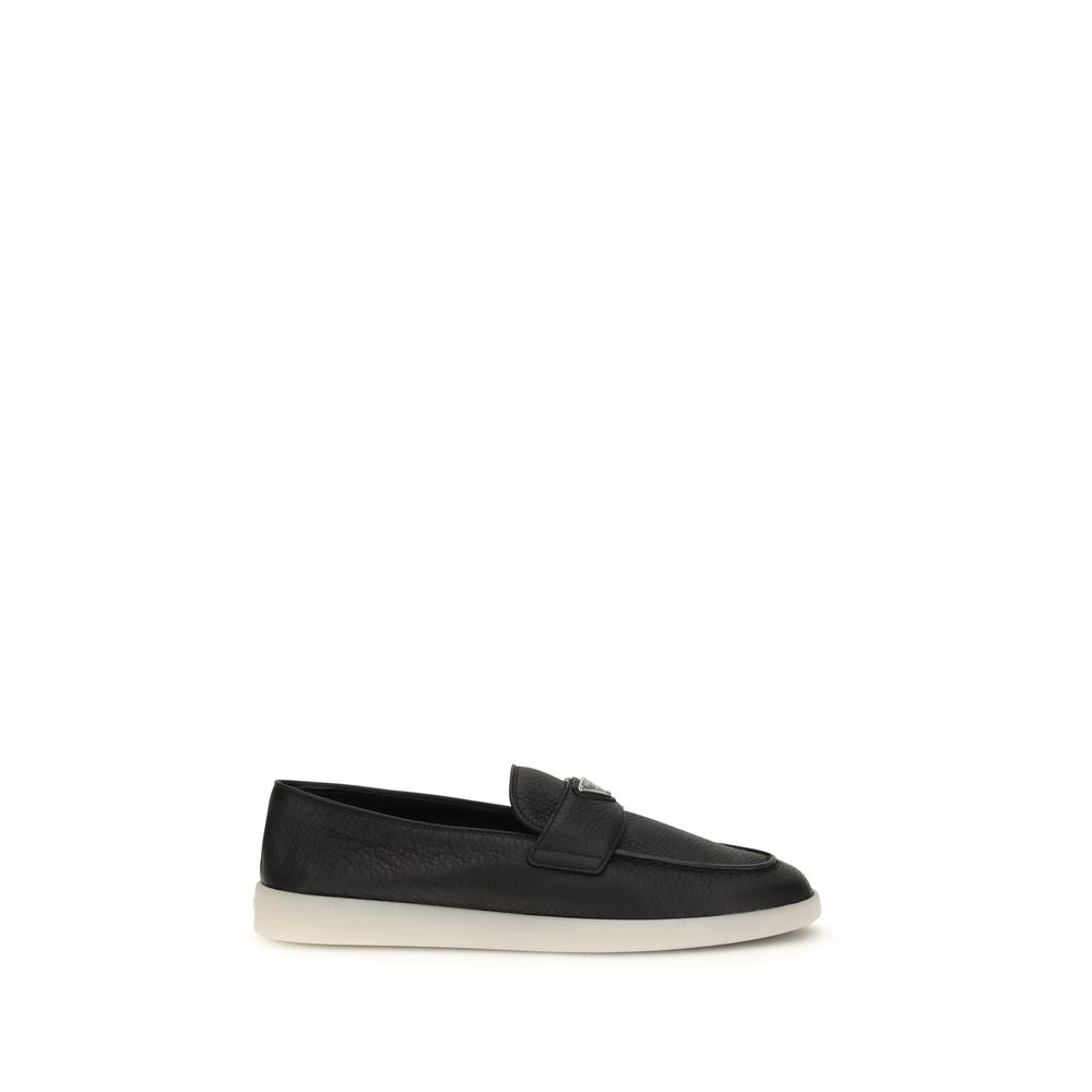 Schwarze Slipper aus Leder mit Logo-Detail