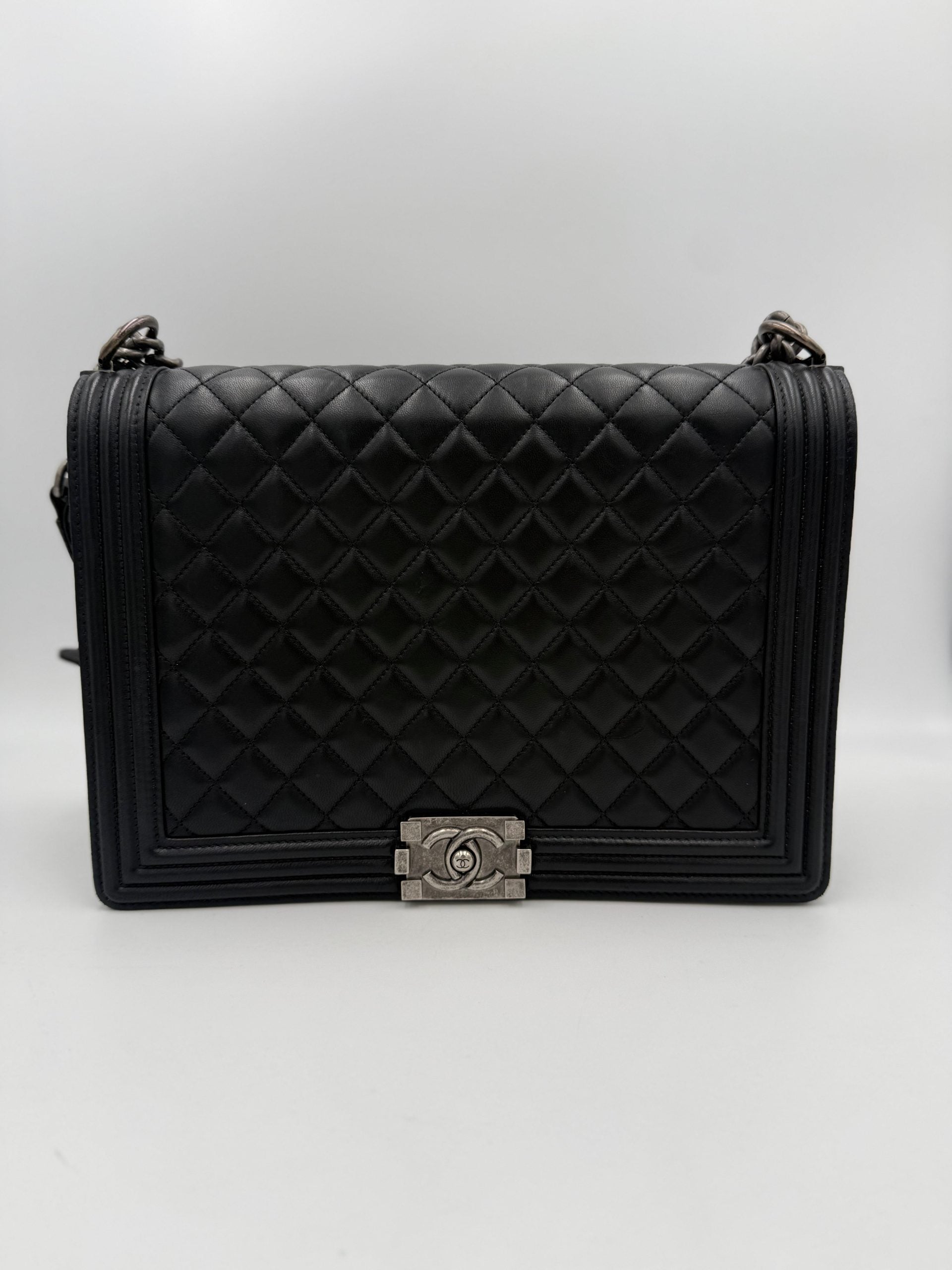Sac à main en cuir bicolore Chanel