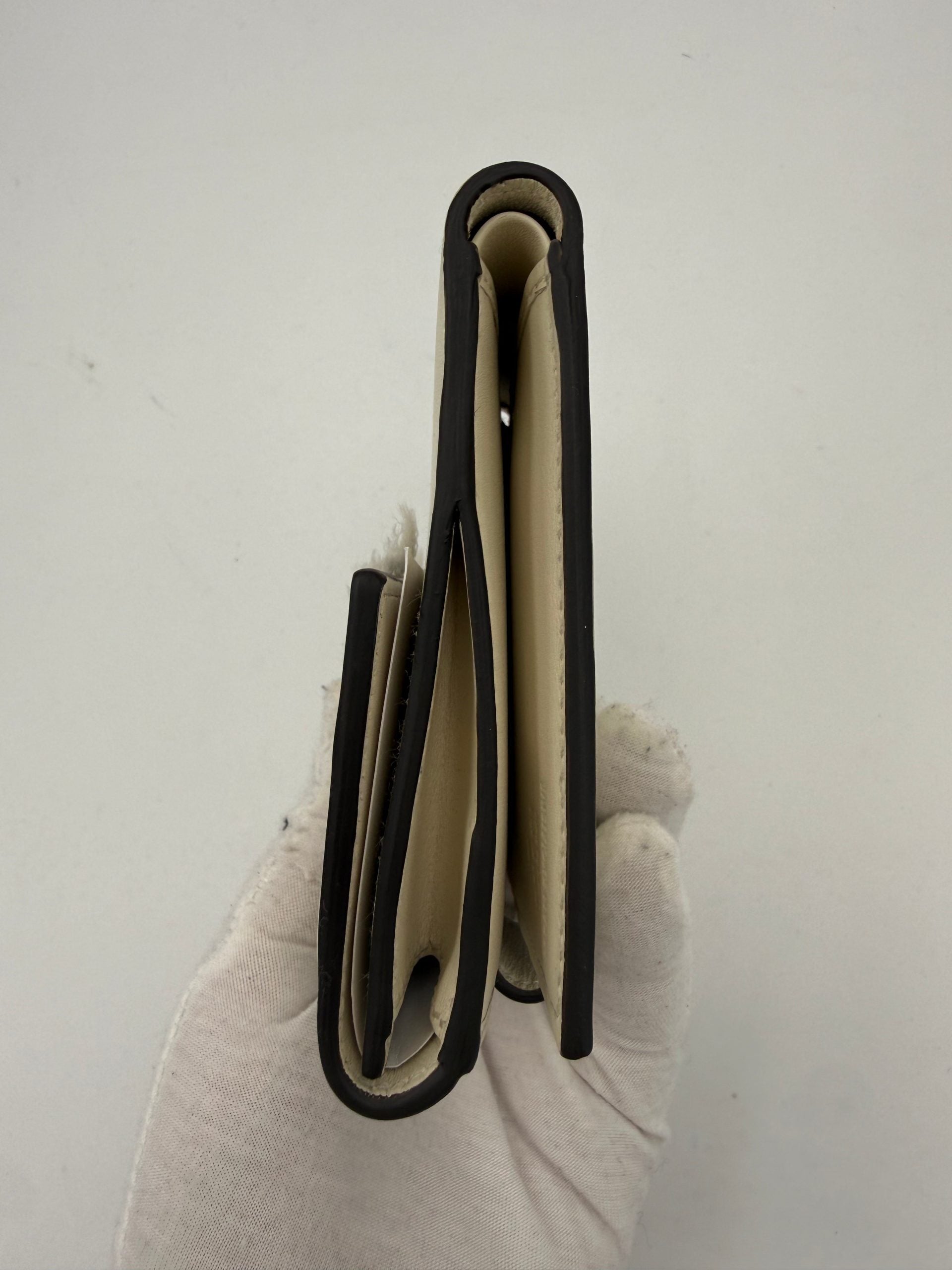 Gucci White GG Marmont Compact Leather Wallet