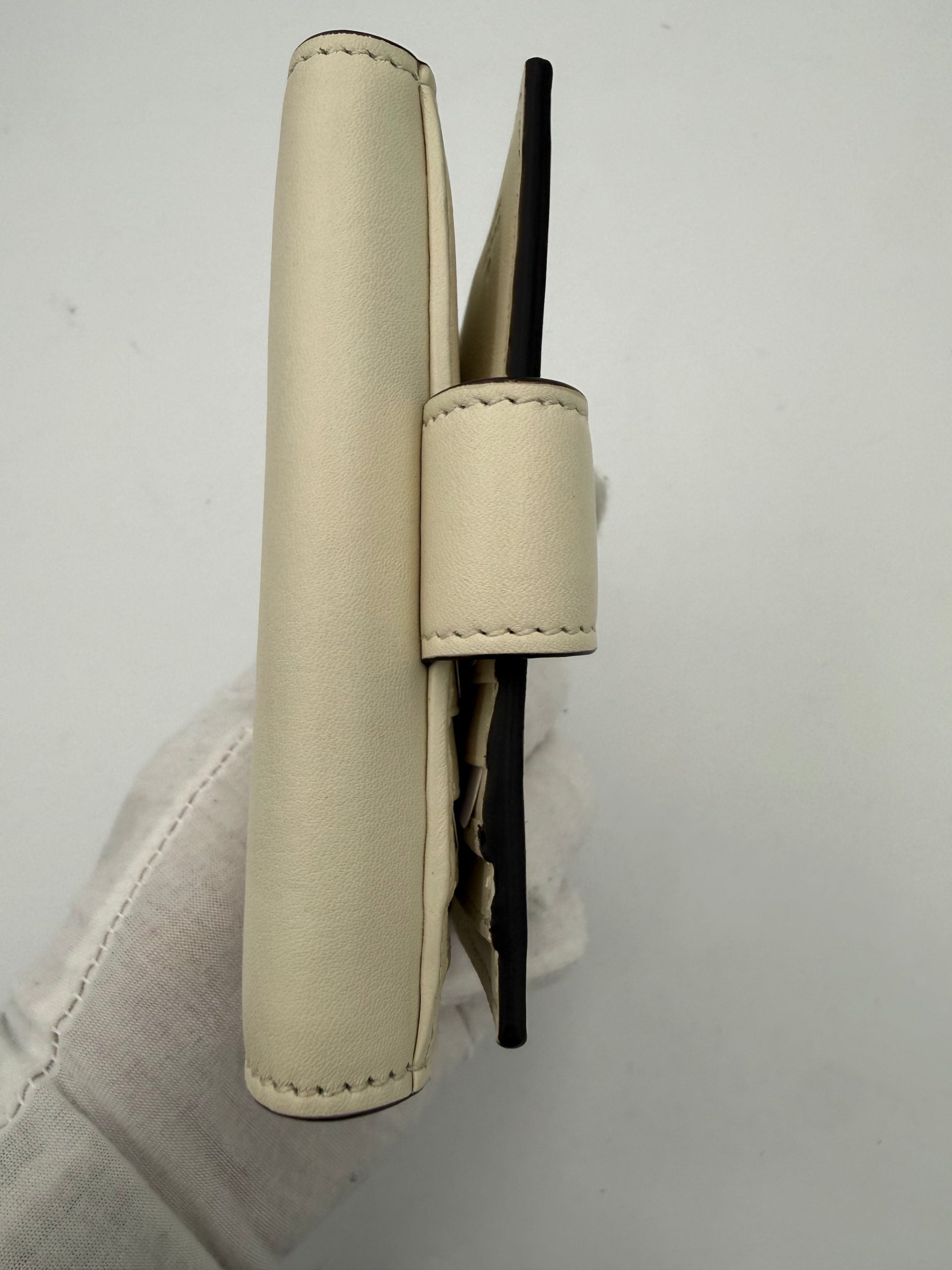 Gucci White GG Marmont Compact Leather Wallet