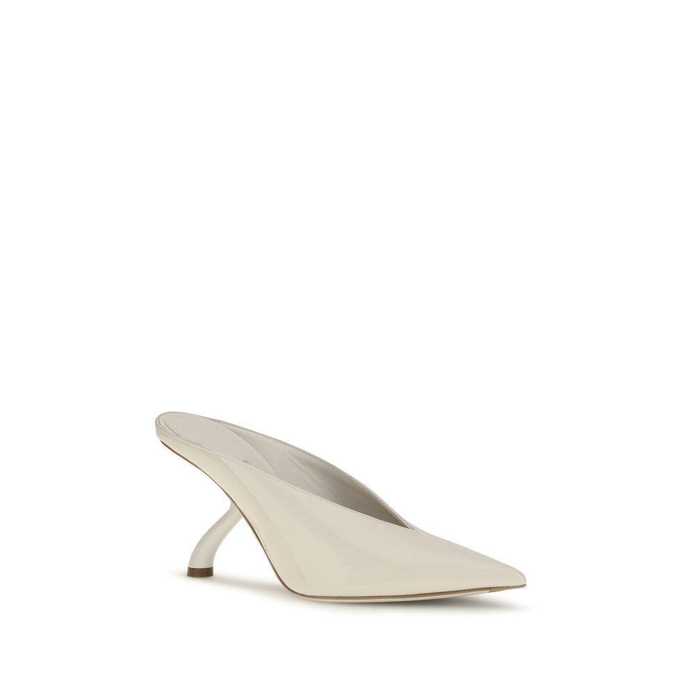 Ferragamo Mules aus beigefarbenem Kalbsleder (Bos Taurus)