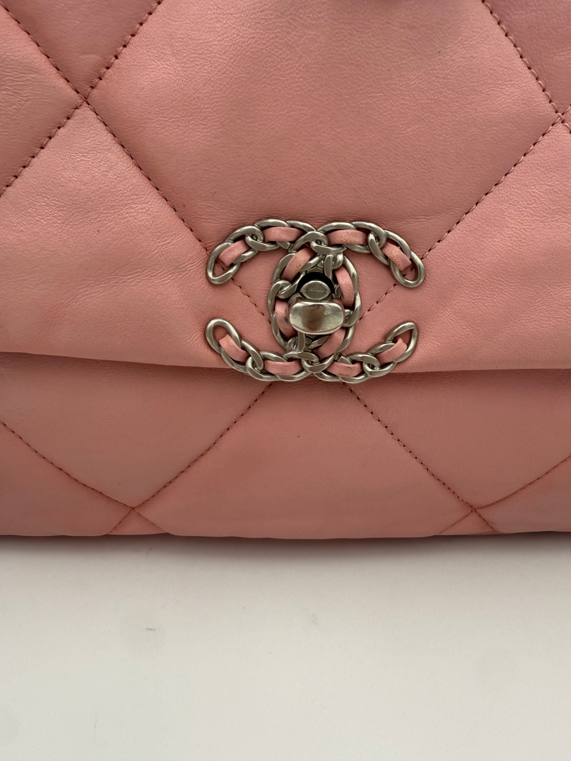 CHANEL Pink 19 Medium Leather Handbag