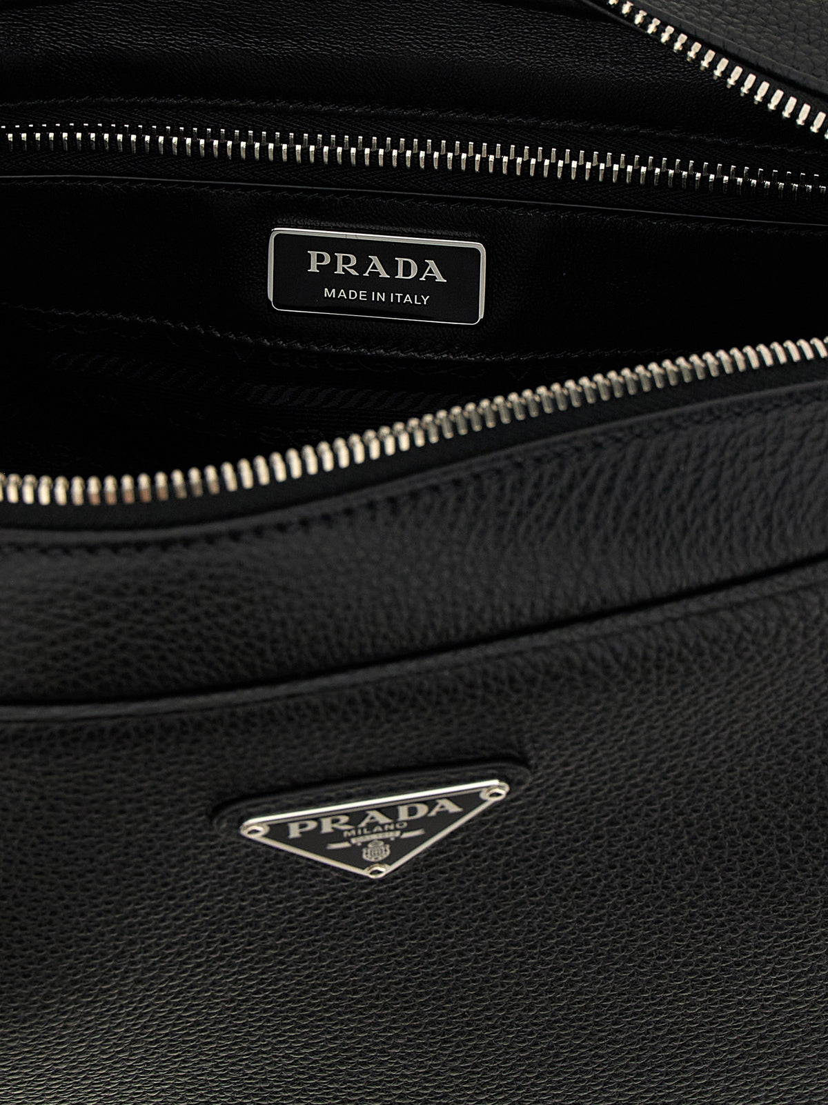Sac bandoulière Prada en cuir de veau noir