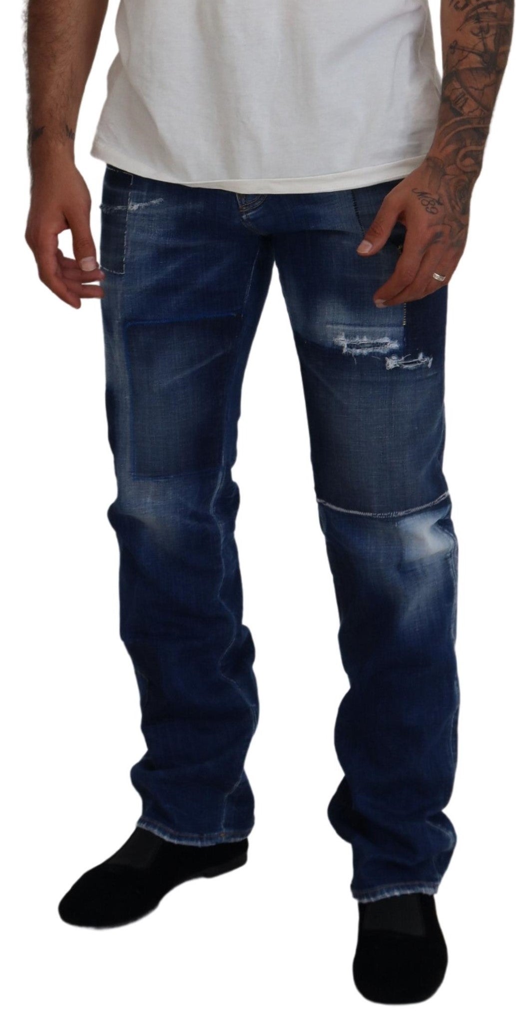 Jean droit en denim bleu délavé à patchwork