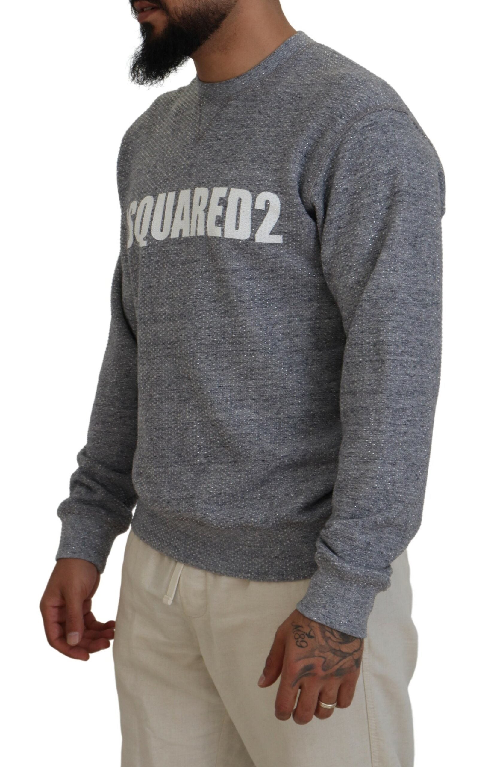 Pull homme orné de cristaux gris