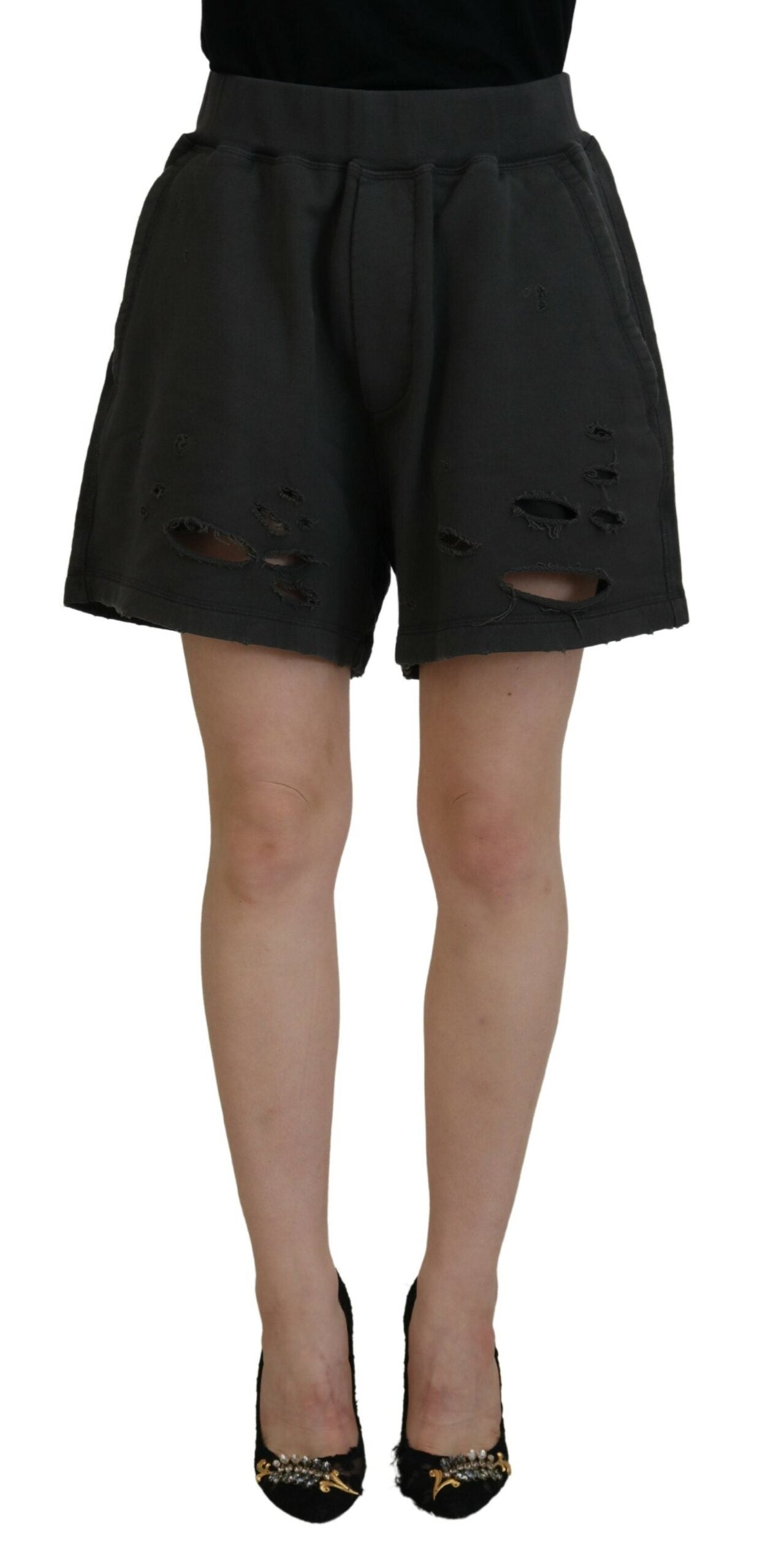 Schwarze, mittelhohe Baumwoll-Shorts, schmal zulaufend, mit Destroyed-Effekt