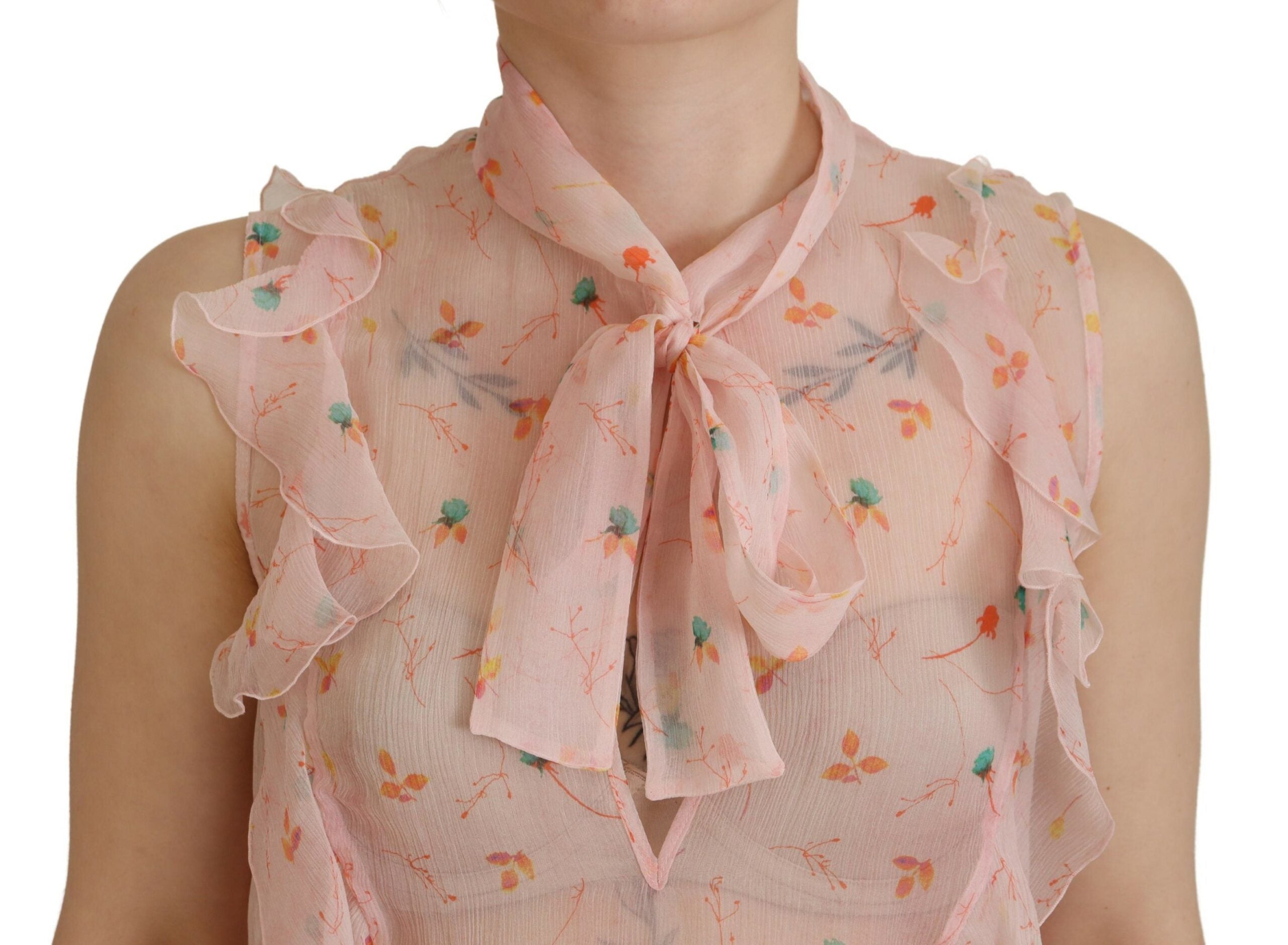 Haut sans manches en soie à imprimé floral rose et col ascot