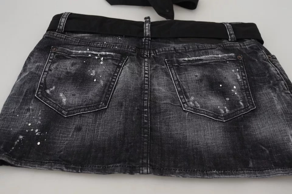 Mini-jupe en jean noir délavé taille mi-haute coupe trapèze