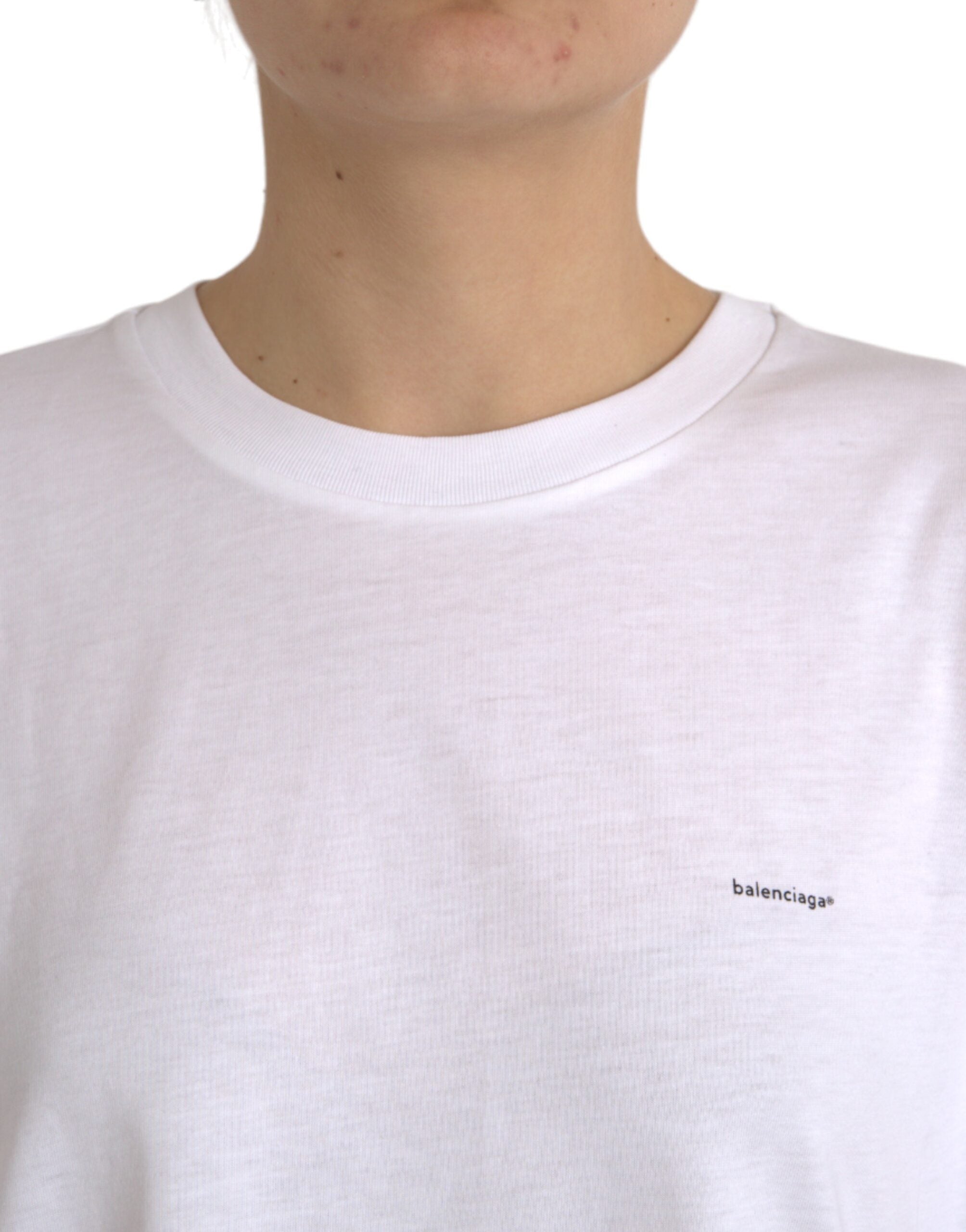 T-shirt blanc en coton à col rond et manches courtes