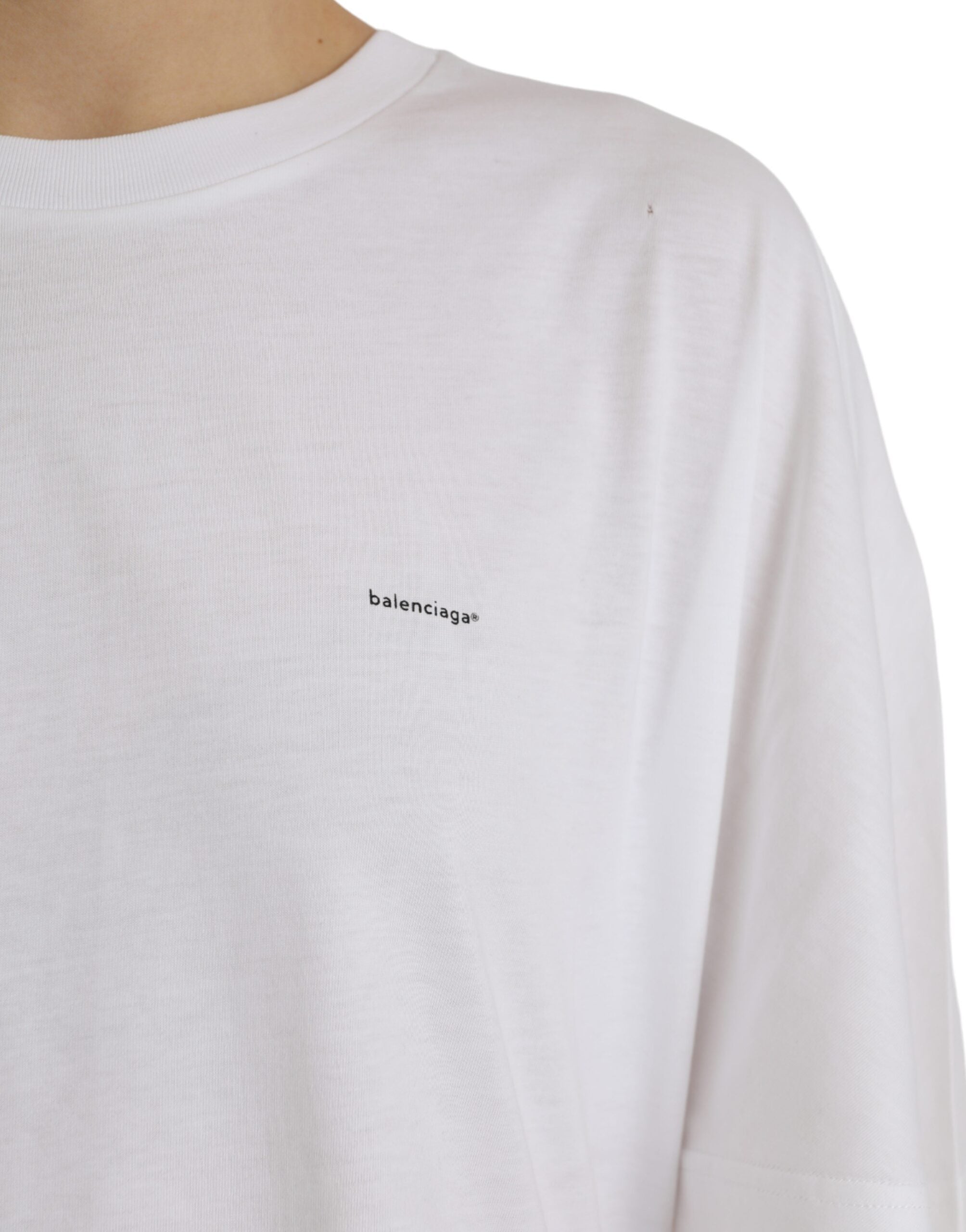T-shirt blanc en coton à col rond et manches courtes