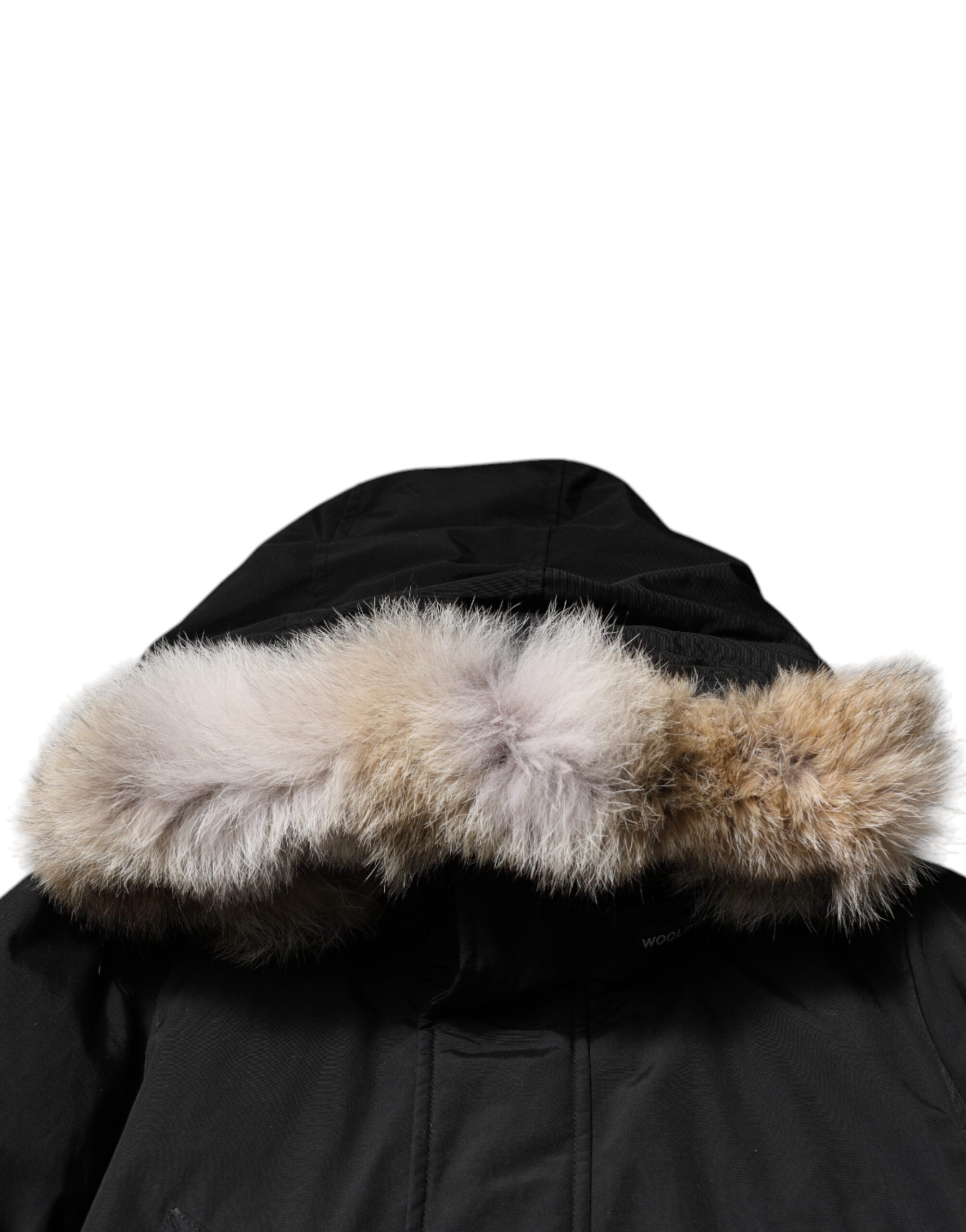 Manteau en peau lainée à capuche noire et manches longues