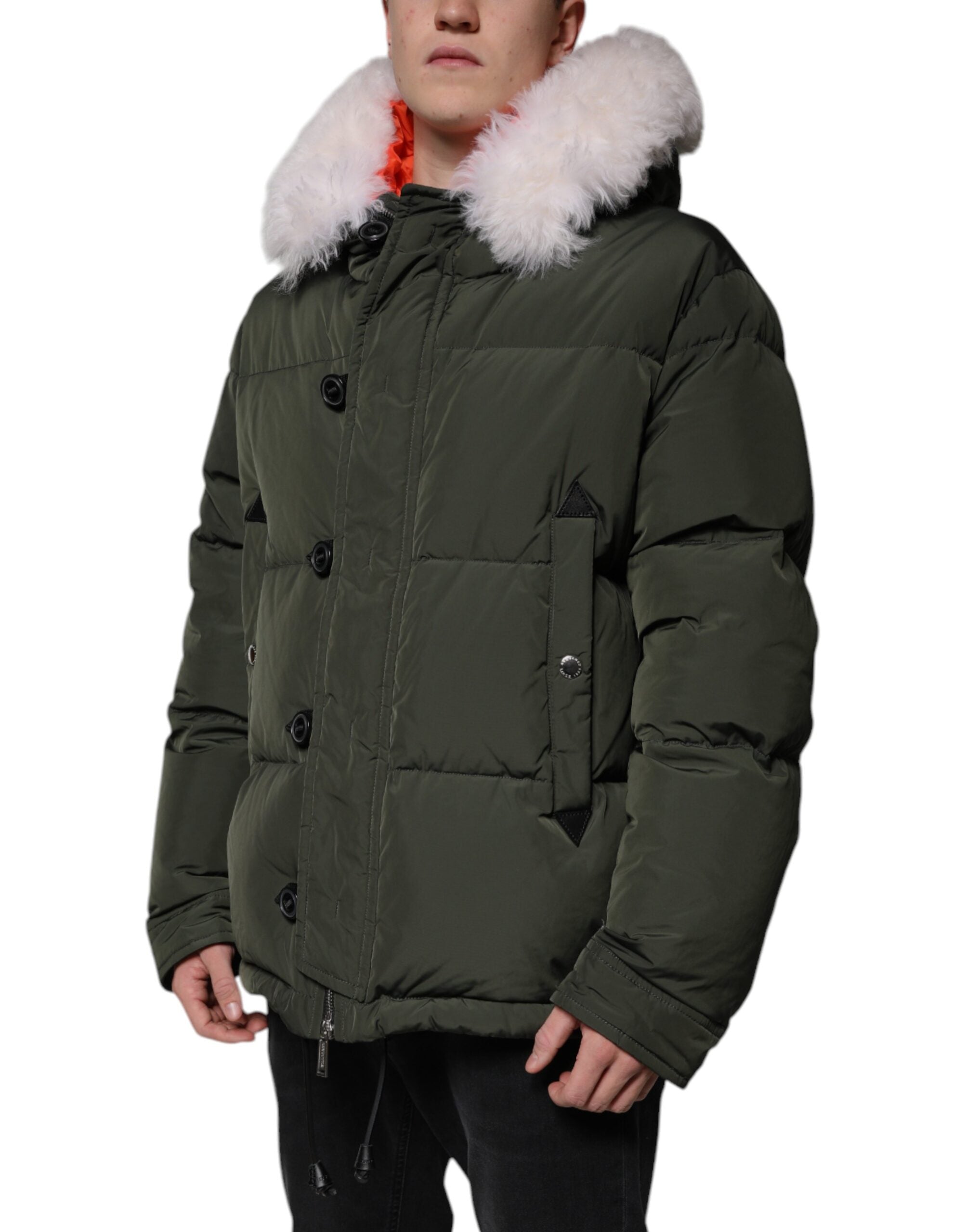 Veste en peau lainée verte à capuche et manches longues