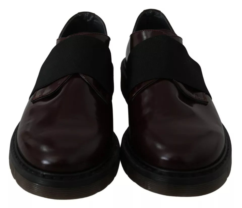 Chaussures en cuir marron foncé à bride élastique