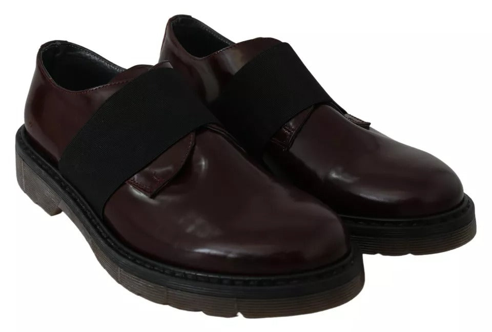 Chaussures en cuir marron foncé à bride élastique