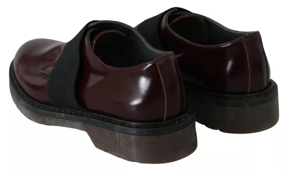 Chaussures en cuir marron foncé à bride élastique