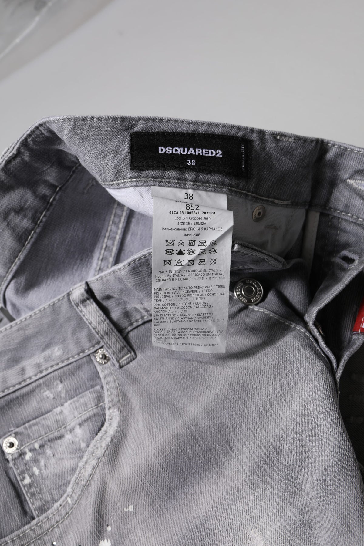 Dsquared² Graue Washed Tapered Jeans mit mittlerer Leibhöhe