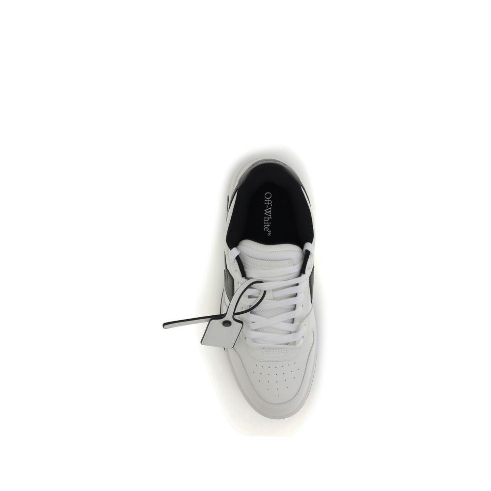 Sneaker „Out Of Office“ aus Leder mit Pfeil-Logo und Reißverschluss-Anhänger