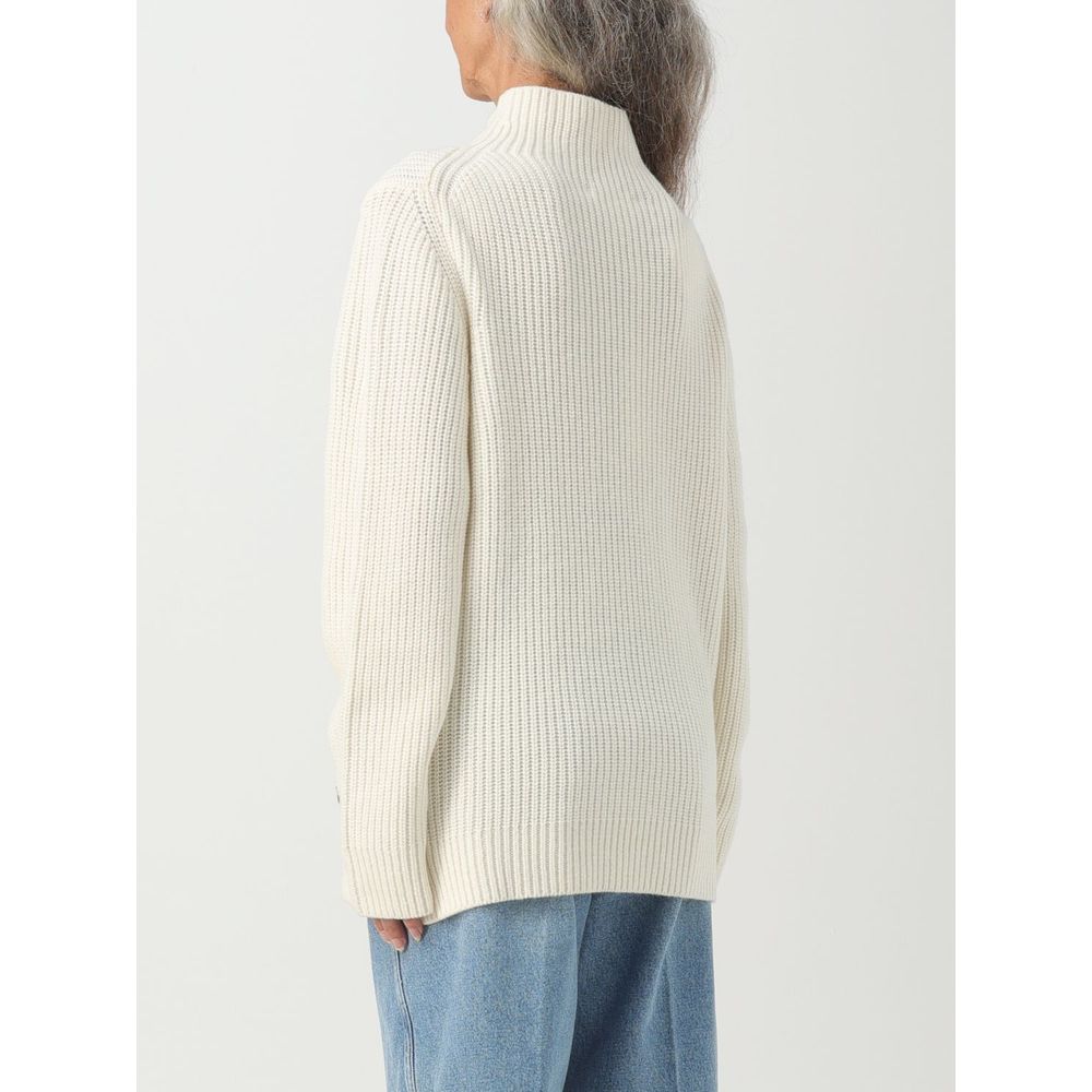 Beiger Wollpullover mit Stehkragen