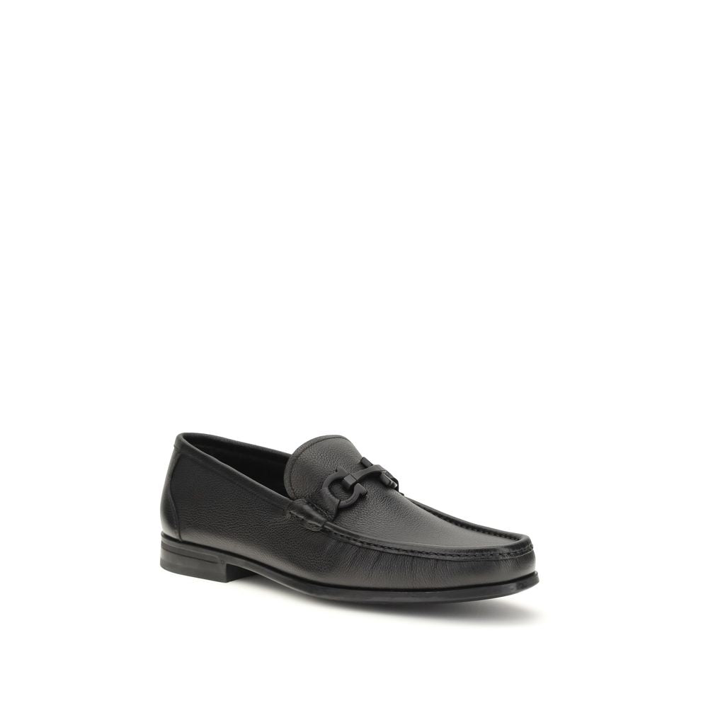 Schwarze Slip-On-Loafer aus Leder mit Gancini-Schnalle