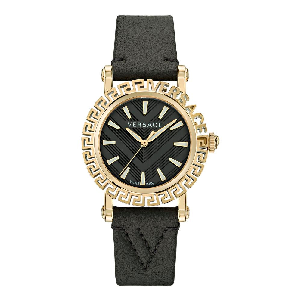 Schwarze Pelz-Armbanduhr mit goldenem Gehäuse