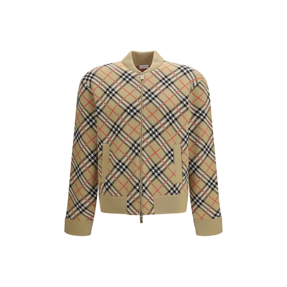 Beige Woll-Bomber mit dem charakteristischen Karomuster