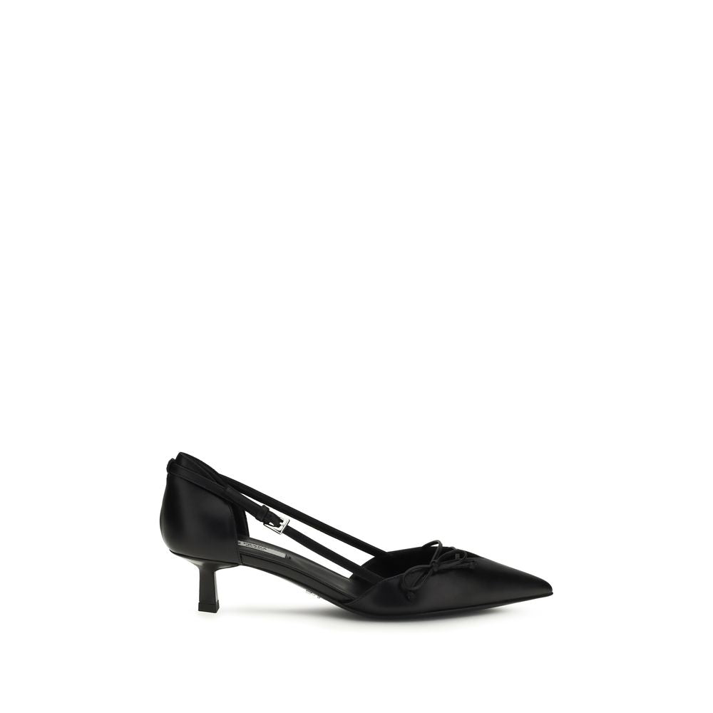 Schwarze Leder-High-Heels mit Schleifendetail