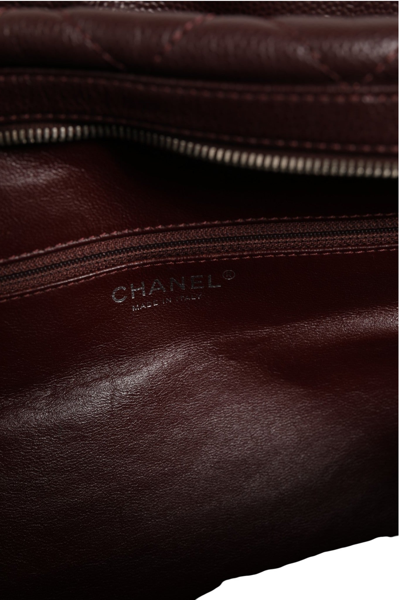 Burgundyfarbene Leder-Bowler Bag von Chanel