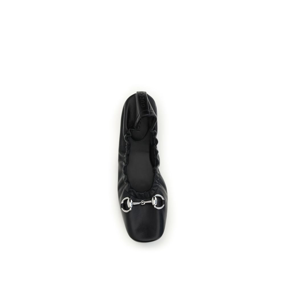 Schwarze Ballerinas aus Leder mit Horsebit-Detail