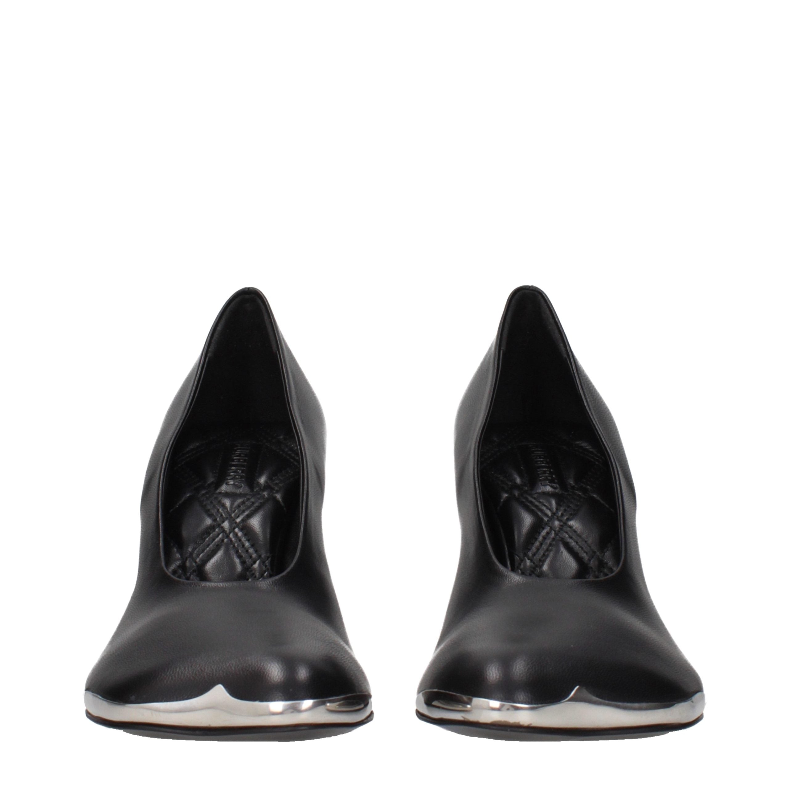 Burberry Pumps aus schwarzem Leder mit hohem Absatz