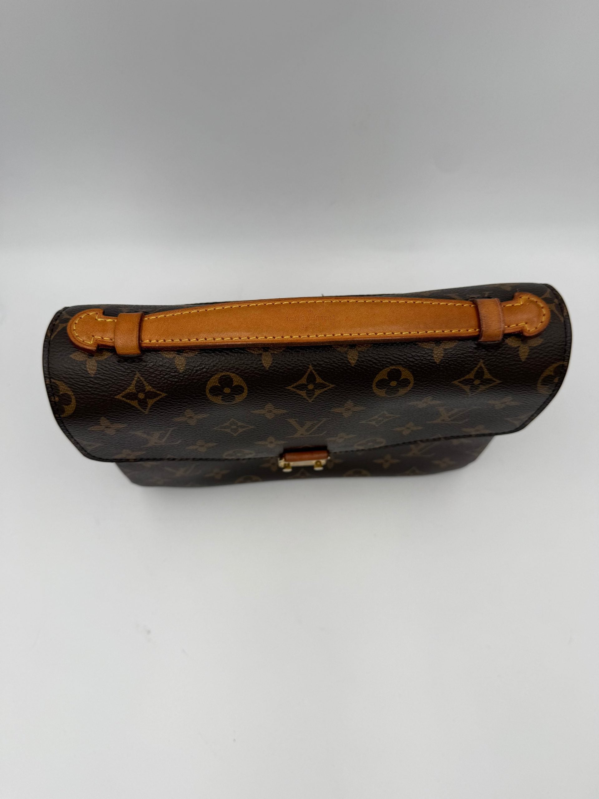 Louis Vuitton Monogram Metis Bandouliere Leather Handbag