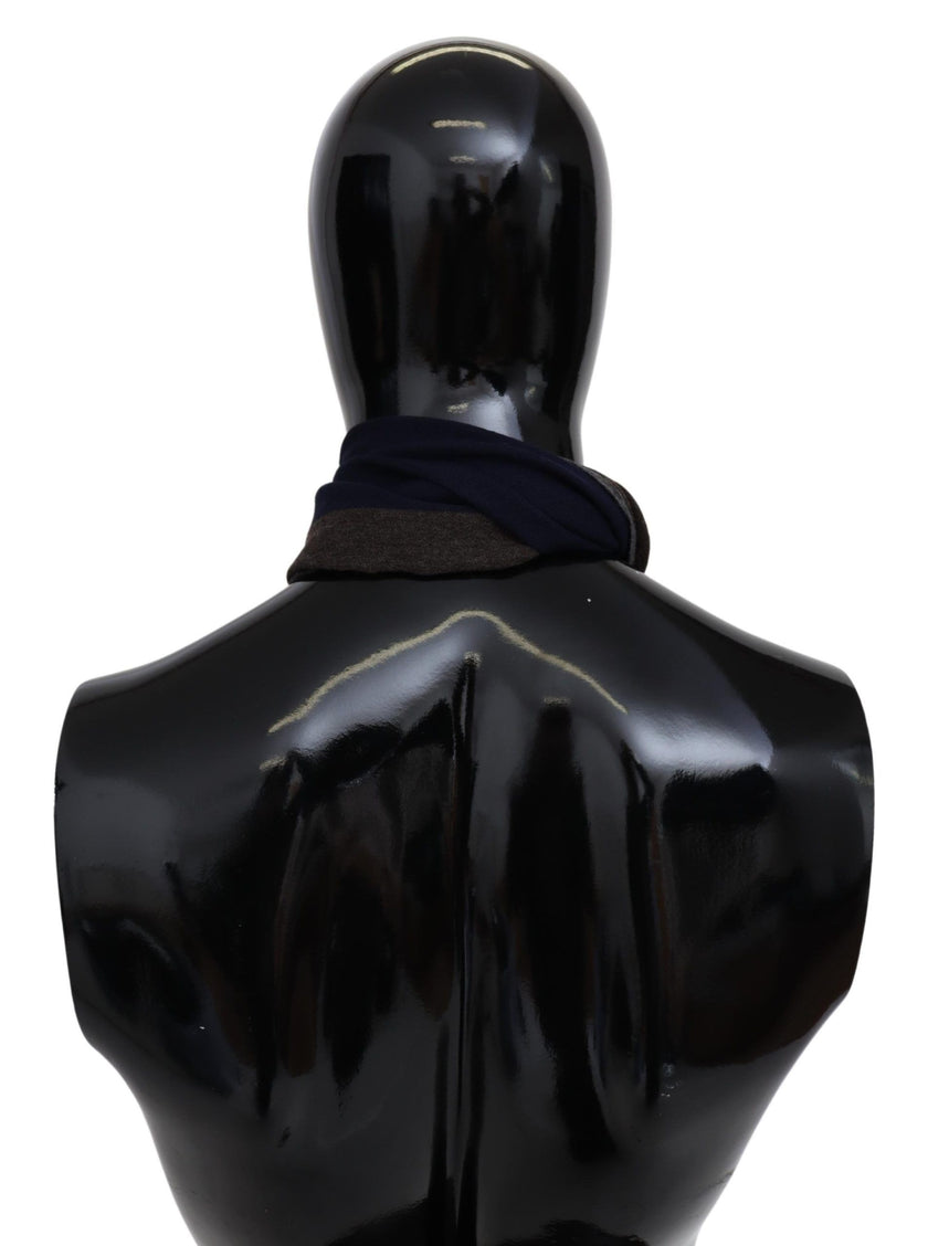 Multicolor Striped Wool Unisex Wrap Fringes ScarfMISSONI Gorgeous brand new with tags, 100% Authentic Missoni wool scarf with stripes pattern and brand logo embroidery. Material: 100% Wool Color: Multicolor Gender: Unisex Fringes Logo details Made in Ital