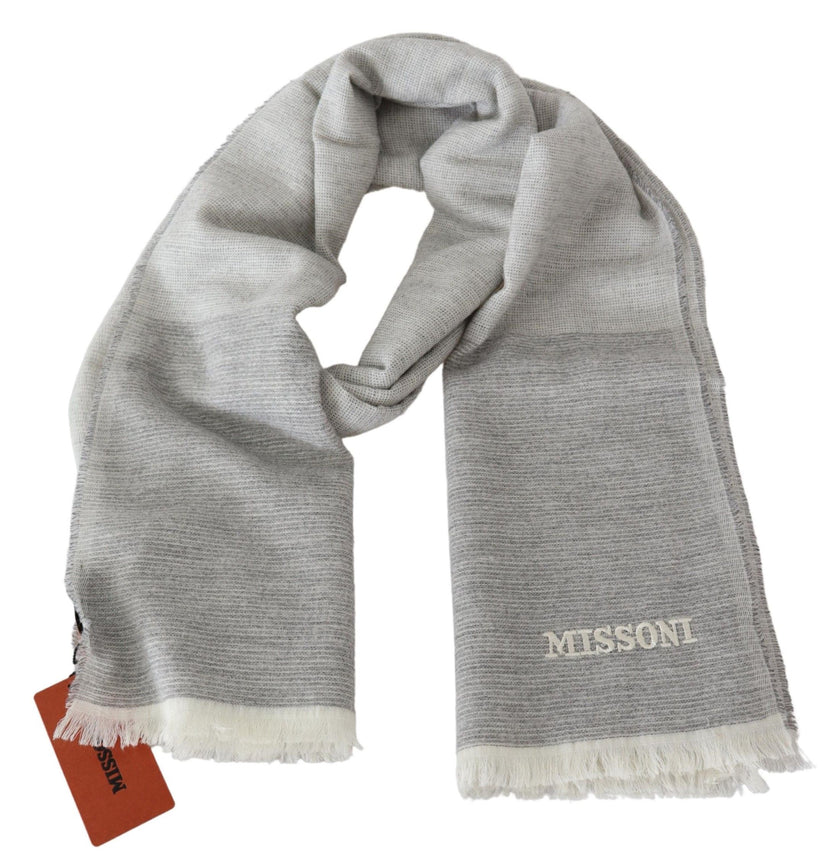 Beige 100% Wool Unisex Neck Wrap ScarfMISSONI Gorgeous brand new with tags, 100% Authentic Missoni wool scarf with brand logo embroidery. Material: 100% Wool Color: Beige Gender: Unisex Fringes Logo details Made in Italy SIZE: 180cm x 64cmBeige 100% Wool
