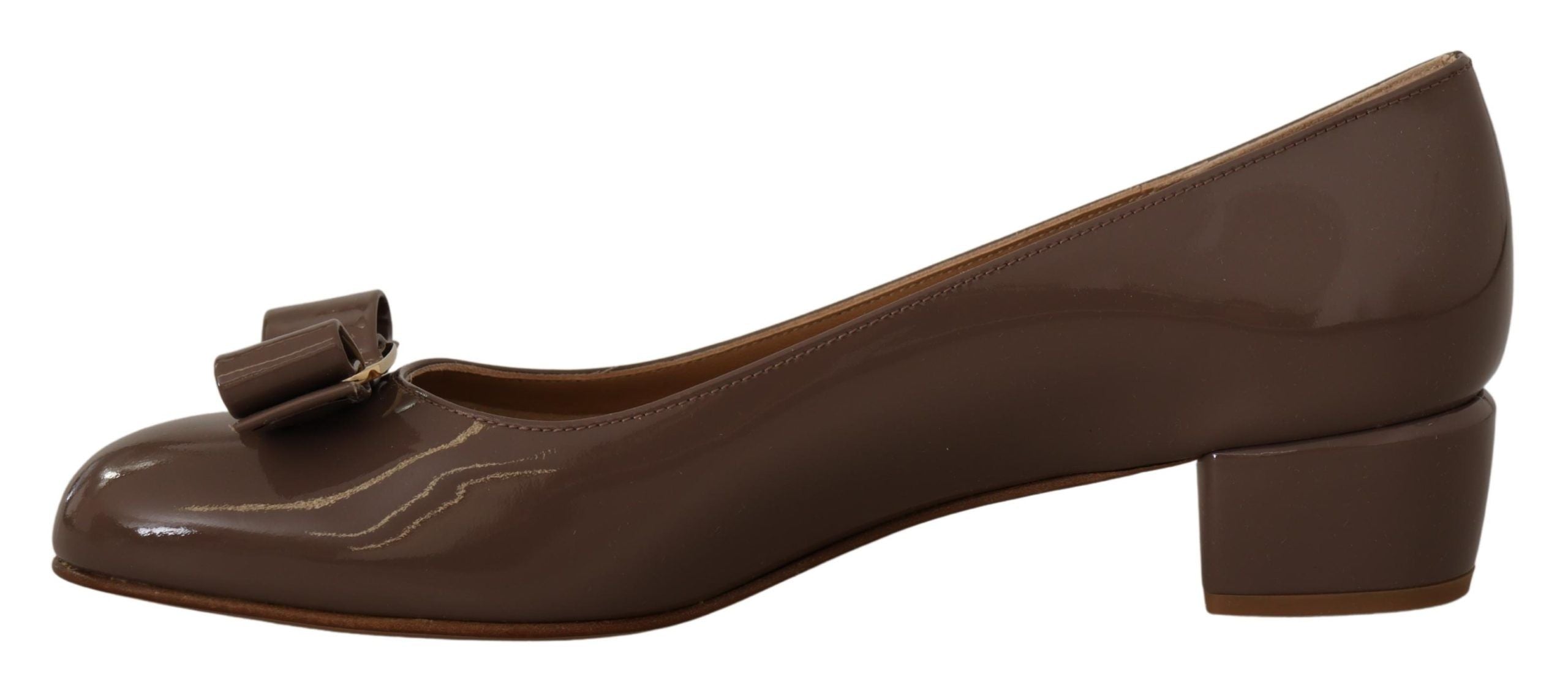 Brown Leather Pumps with Signature Bow Detail