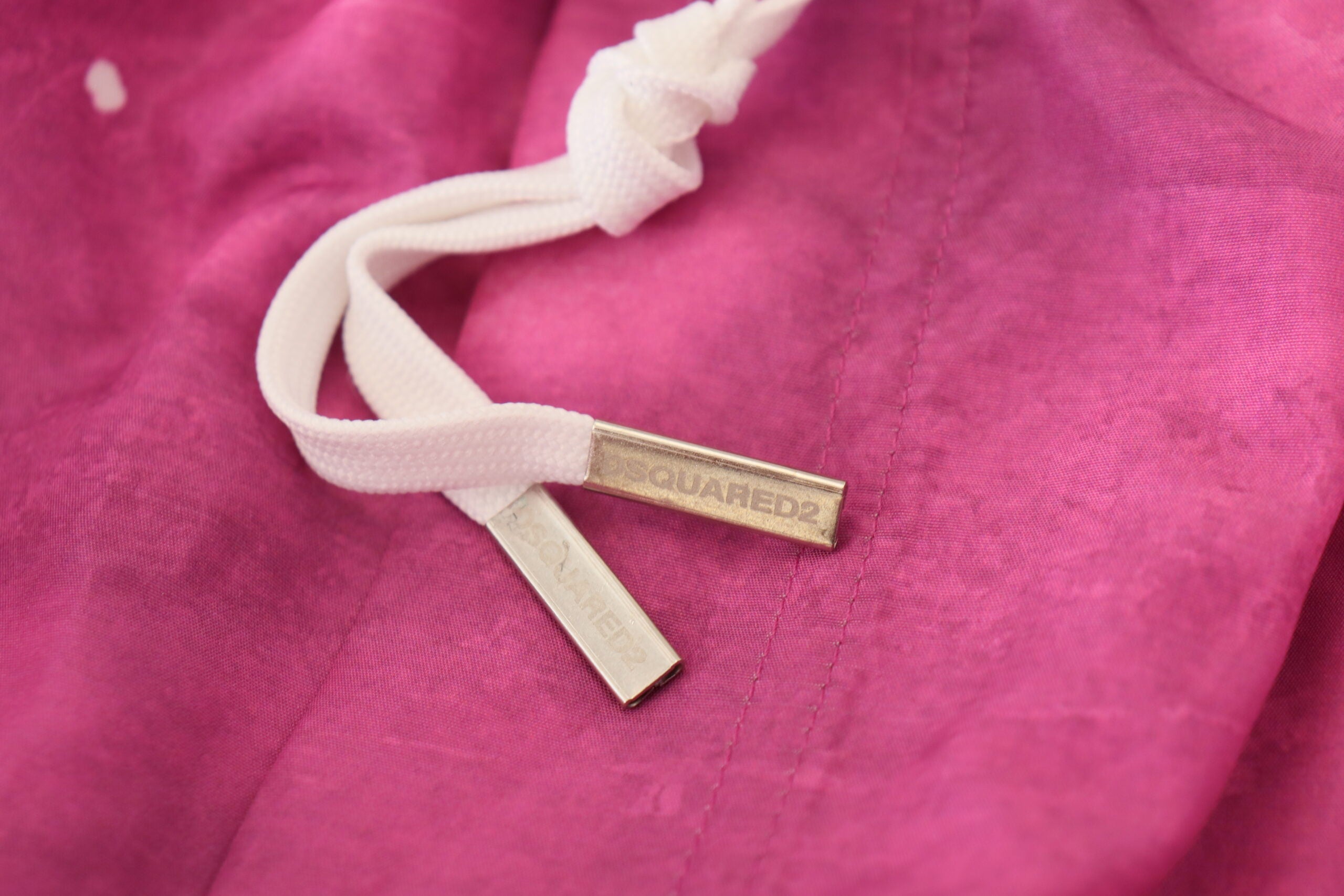 Short de bain homme rose tie-dye avec logo, maillot de bain