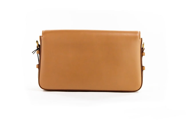 Grace Small Nutmeg Smooth Leather Flap Crossbody Clutch Handbag PurseStyle: Burberry Grace Small Nutmeg Flap Crossbody Clutch Handbag Purse Material: Smooth Leather Features: Adjustable/Detachable Crossbody Strap, Inner Slip Pockets, Magnetic Flap Closure