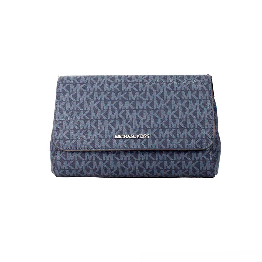 Jet Set Medium Navy Blue PVC Convertible Pouchette Crossbody BagStyle: Michael Kors Jet Set Medium Navy Convertible Pouchette Crossbody Bag Material: Signature PVC Features: Adjustable/Detachable Crossbody Strap, Inner Zip and Slip Pockets, Outer Slip Poc